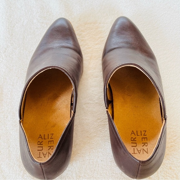 SoftWalk Dark Brown Leather Flats - Picture 6 of 12